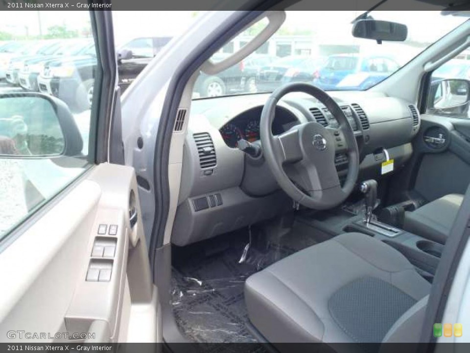 Gray Interior Photo for the 2011 Nissan Xterra X #48391395