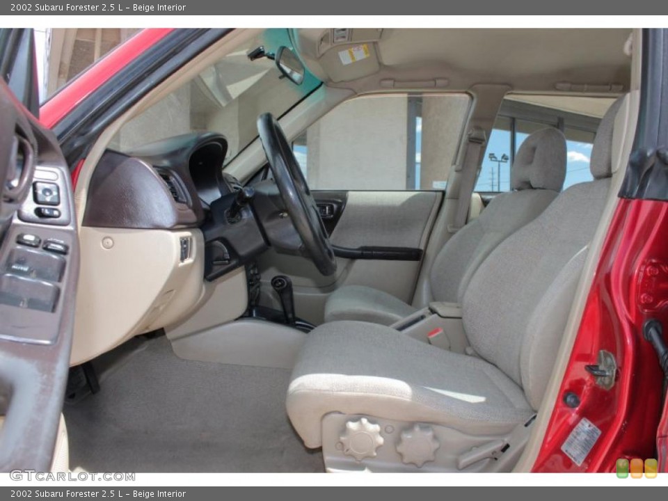 Beige Interior Photo for the 2002 Subaru Forester 2.5 L #48396771