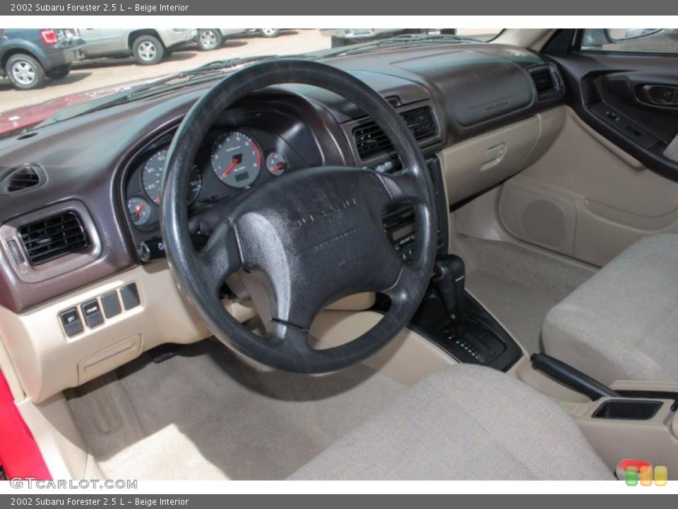 Beige Interior Photo for the 2002 Subaru Forester 2.5 L #48396786