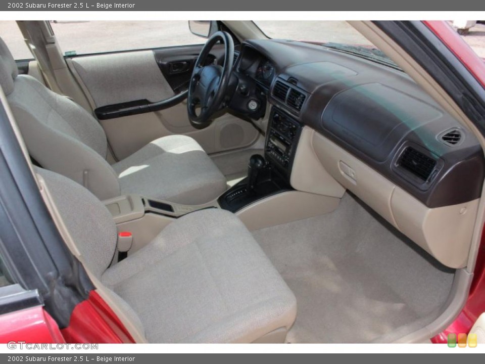 Beige Interior Photo for the 2002 Subaru Forester 2.5 L #48396855