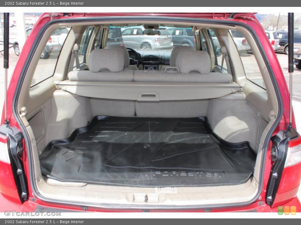 Beige Interior Trunk for the 2002 Subaru Forester 2.5 L #48396903
