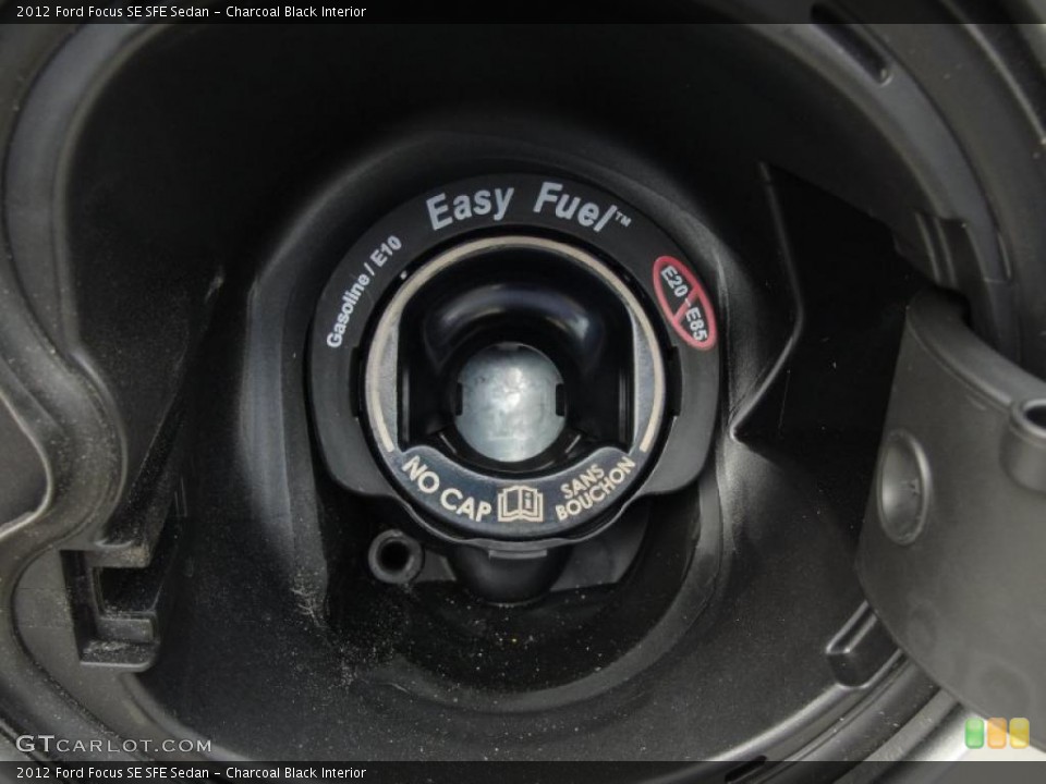 Charcoal Black Interior Controls for the 2012 Ford Focus SE SFE Sedan #48401064
