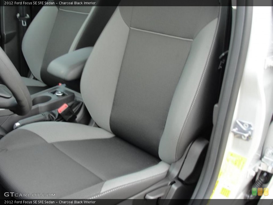 Charcoal Black Interior Photo for the 2012 Ford Focus SE SFE Sedan #48401184