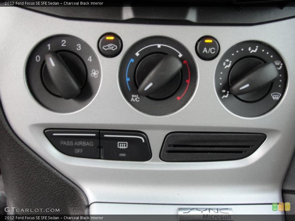 Charcoal Black Interior Controls for the 2012 Ford Focus SE SFE Sedan #48401274
