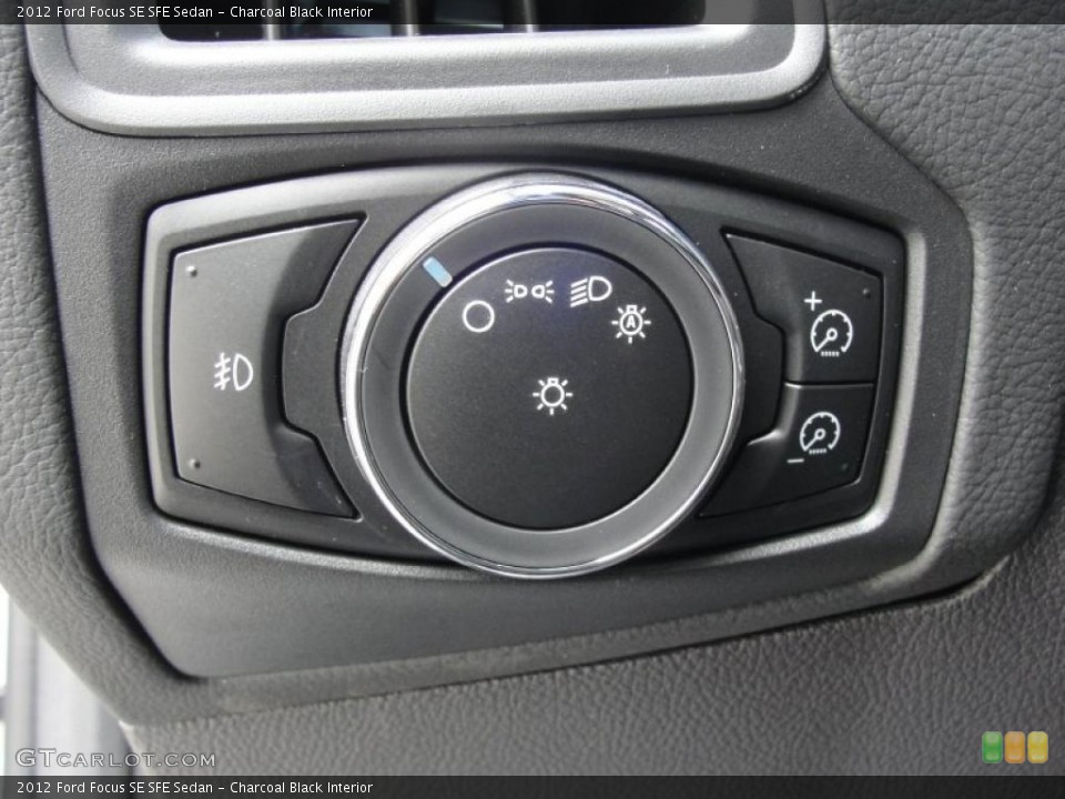 Charcoal Black Interior Controls for the 2012 Ford Focus SE SFE Sedan #48401361