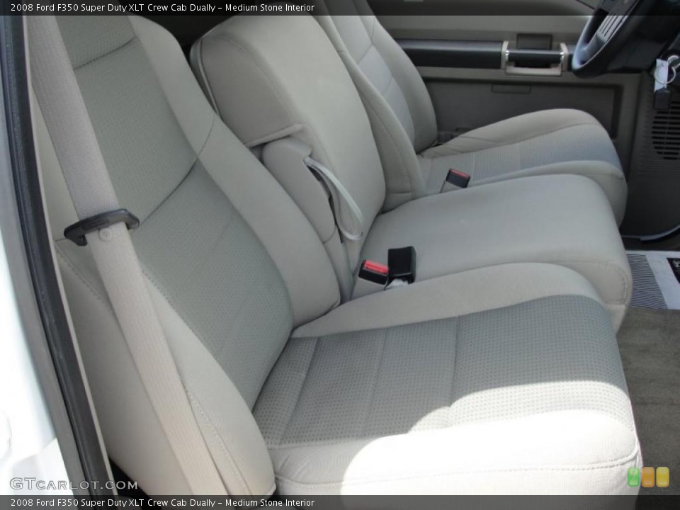 Medium Stone Interior Photo for the 2008 Ford F350 Super Duty XLT Crew Cab Dually #48405076