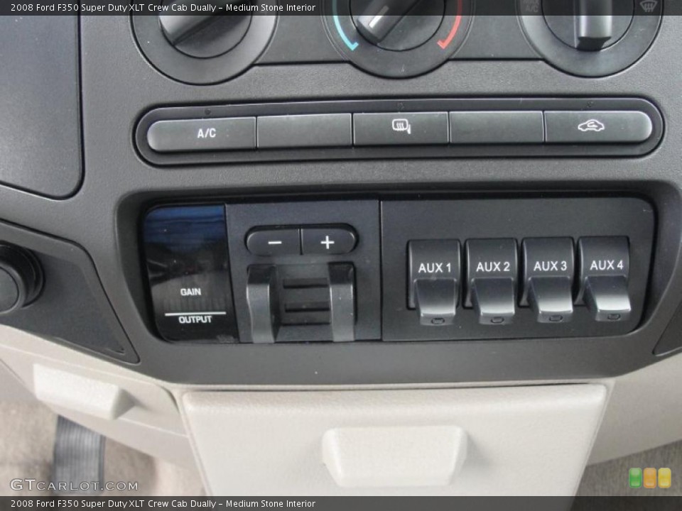 Medium Stone Interior Controls for the 2008 Ford F350 Super Duty XLT Crew Cab Dually #48405259