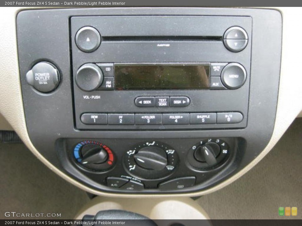 Dark Pebble/Light Pebble Interior Controls for the 2007 Ford Focus ZX4 S Sedan #48405598