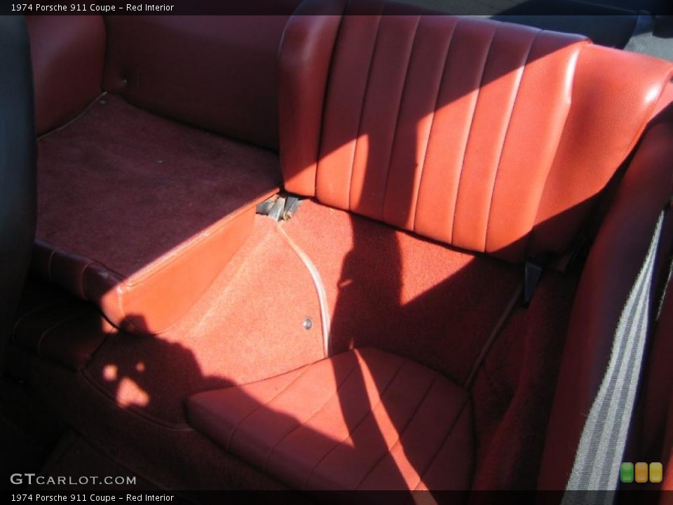 Red Interior Rear Seat for the 1974 Porsche 911 Coupe #48408232