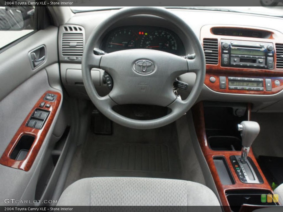Stone Interior Photo for the 2004 Toyota Camry XLE #48433683