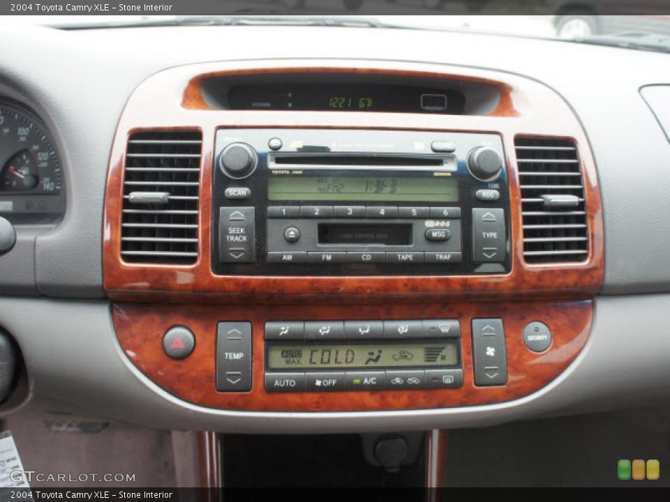 Stone Interior Controls for the 2004 Toyota Camry XLE #48433710