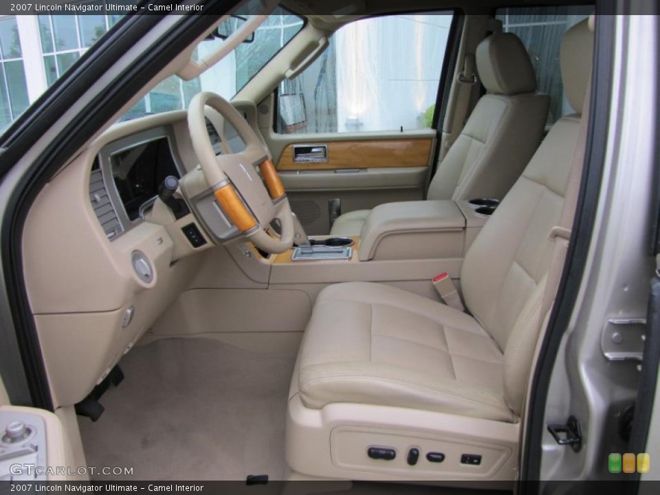 Camel Interior Photo for the 2007 Lincoln Navigator Ultimate #48436806