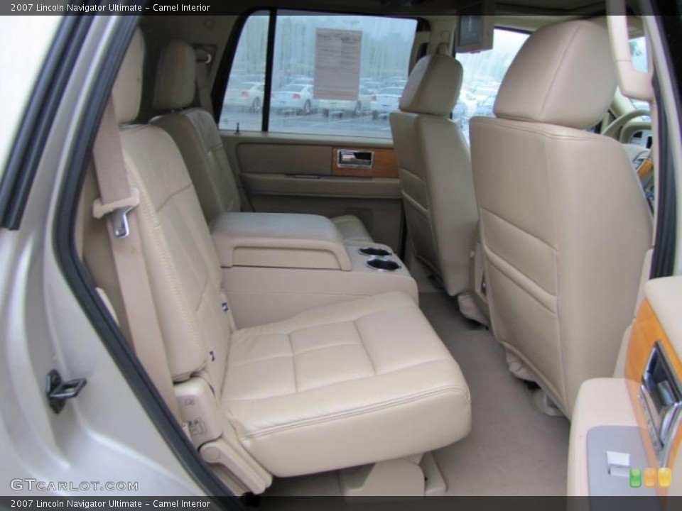 Camel Interior Photo for the 2007 Lincoln Navigator Ultimate #48436950