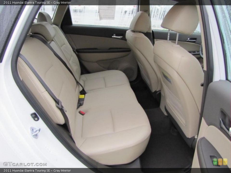 Gray Interior Photo for the 2011 Hyundai Elantra Touring SE #48437451