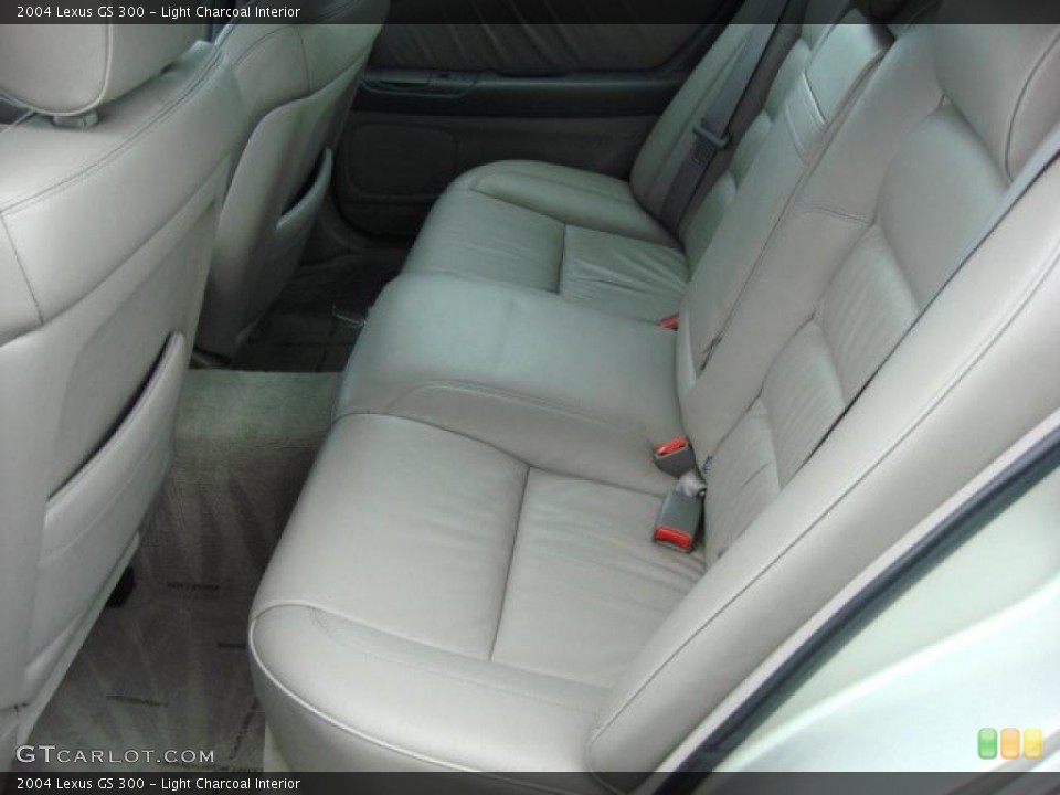 Light Charcoal Interior Photo for the 2004 Lexus GS 300 #48444072
