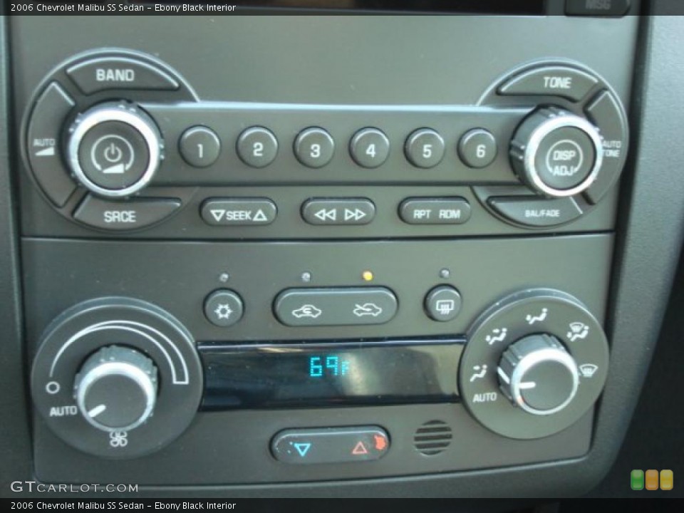 Ebony Black Interior Controls for the 2006 Chevrolet Malibu SS Sedan #48446871