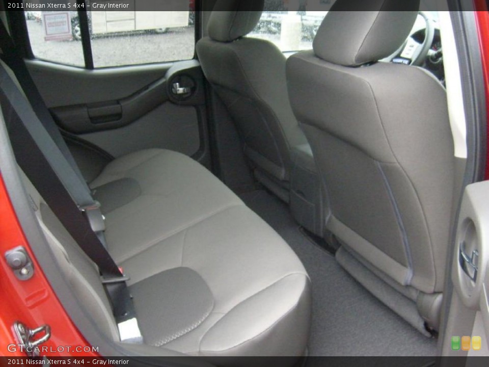 Gray Interior Photo for the 2011 Nissan Xterra S 4x4 #48446934