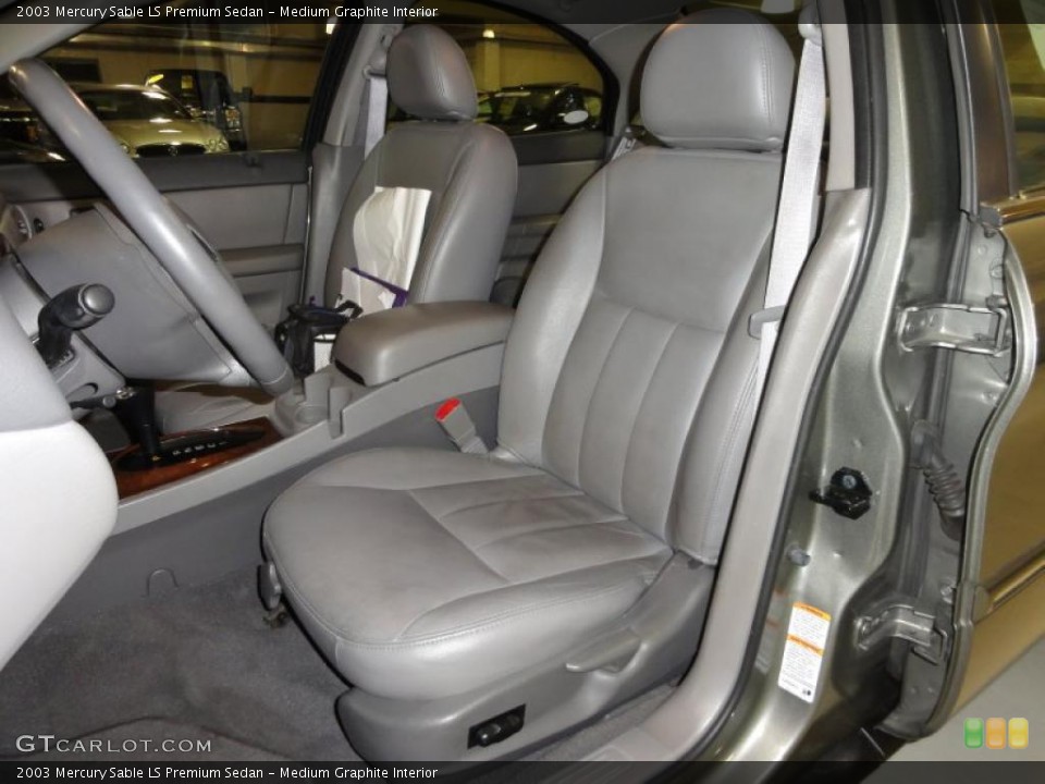 Medium Graphite Interior Photo for the 2003 Mercury Sable LS Premium Sedan #48448131