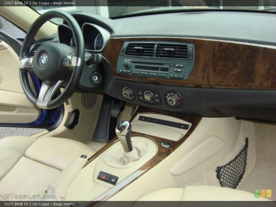 Beige Interior Dashboard for the 2007 BMW Z4 3.0si Coupe #48449166