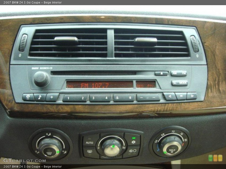 Beige Interior Controls for the 2007 BMW Z4 3.0si Coupe #48449181