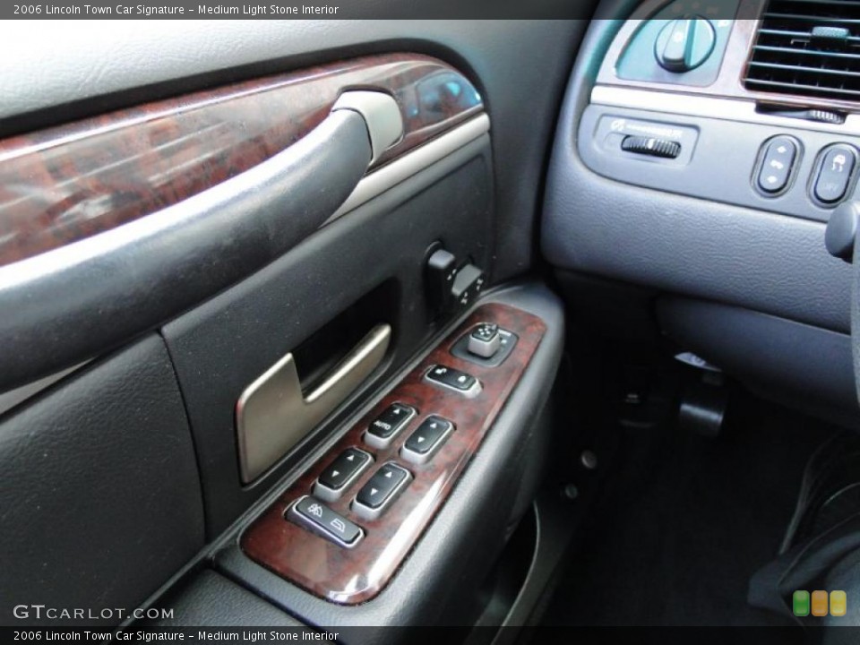 Medium Light Stone Interior Controls for the 2006 Lincoln Town Car Signature #48451044