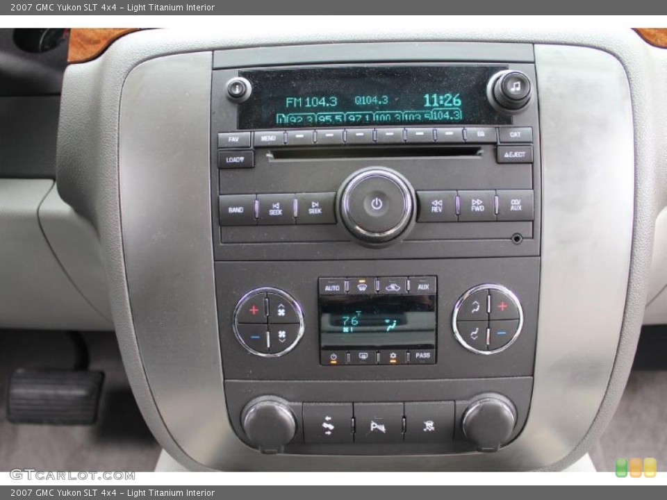 Light Titanium Interior Controls for the 2007 GMC Yukon SLT 4x4 #48452164