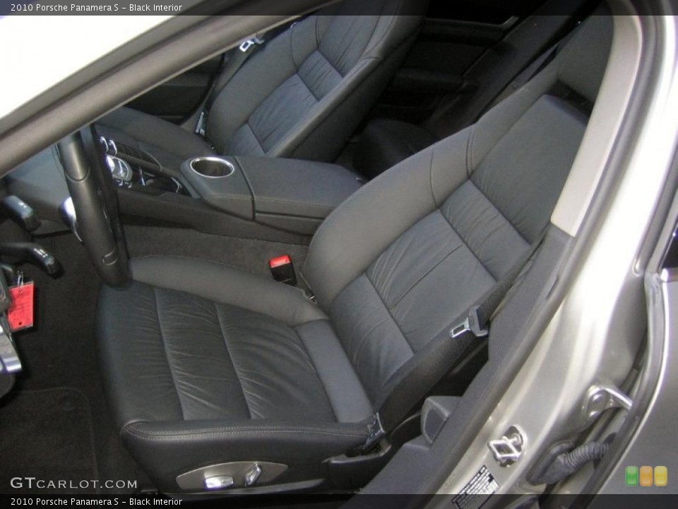 Black Interior Photo for the 2010 Porsche Panamera S #48454447