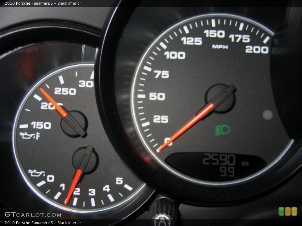 Black Interior Gauges for the 2010 Porsche Panamera S #48454513