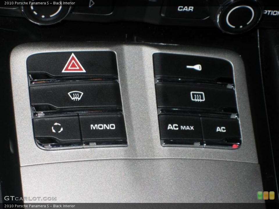 Black Interior Controls for the 2010 Porsche Panamera S #48454549