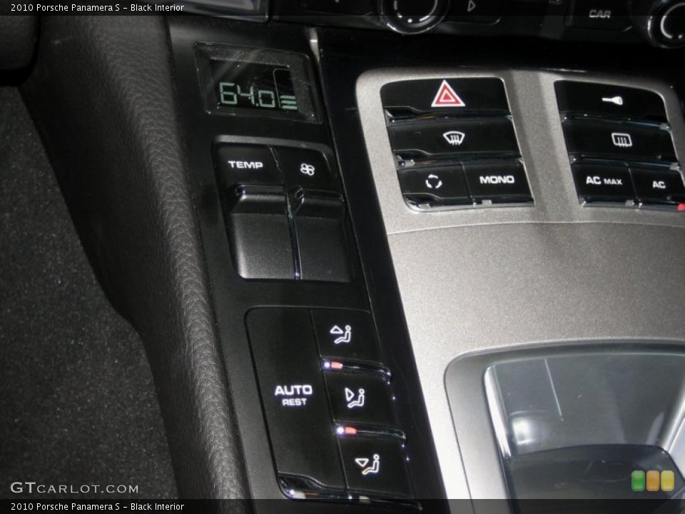 Black Interior Controls for the 2010 Porsche Panamera S #48454555