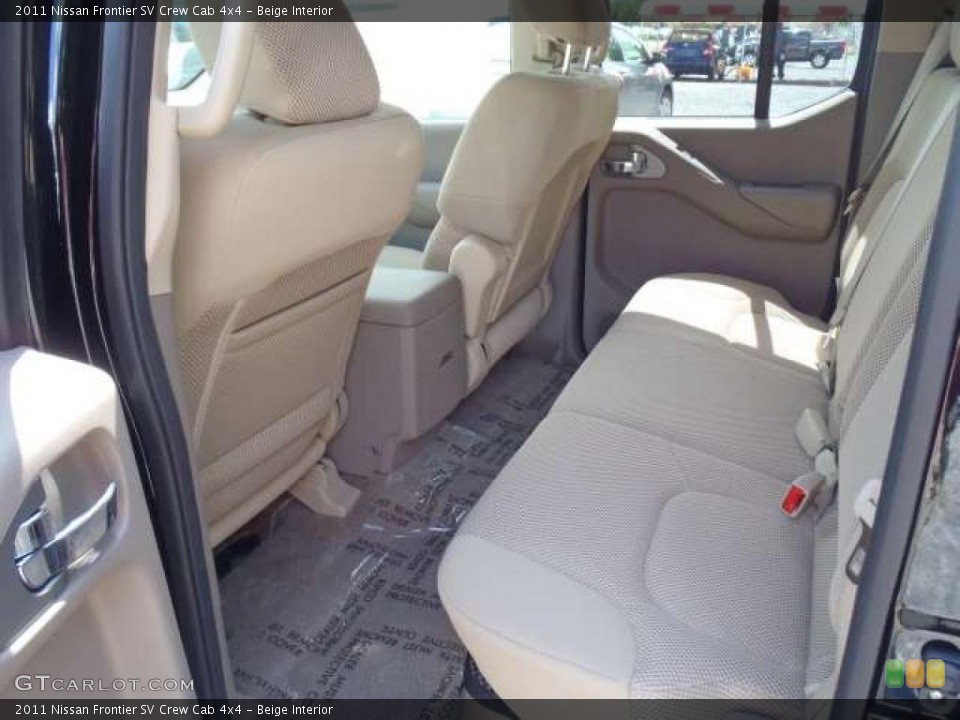 Beige 2011 Nissan Frontier Interiors