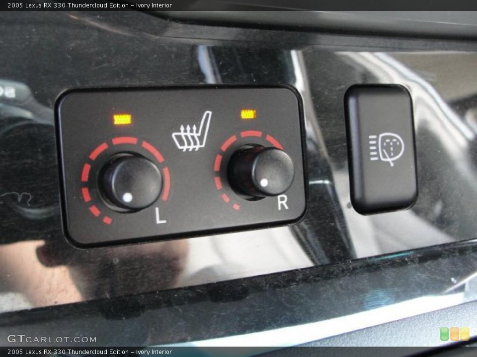 Ivory Interior Controls for the 2005 Lexus RX 330 Thundercloud Edition #48464436