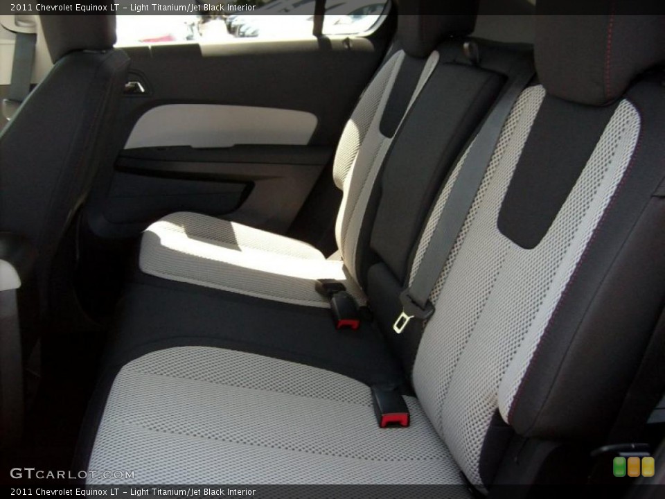 Light Titanium/Jet Black Interior Photo for the 2011 Chevrolet Equinox LT #48467043