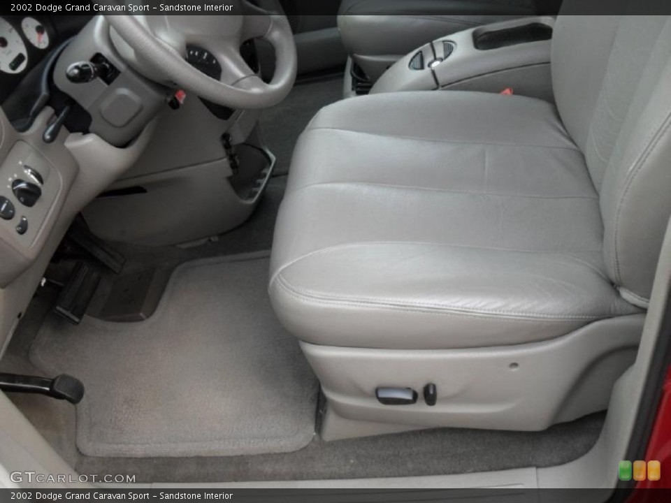 Sandstone Interior Photo for the 2002 Dodge Grand Caravan Sport #48475110