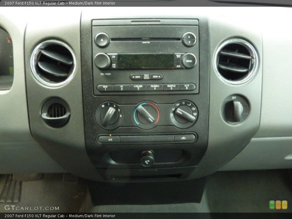 Medium/Dark Flint Interior Controls for the 2007 Ford F150 XLT Regular Cab #48477138