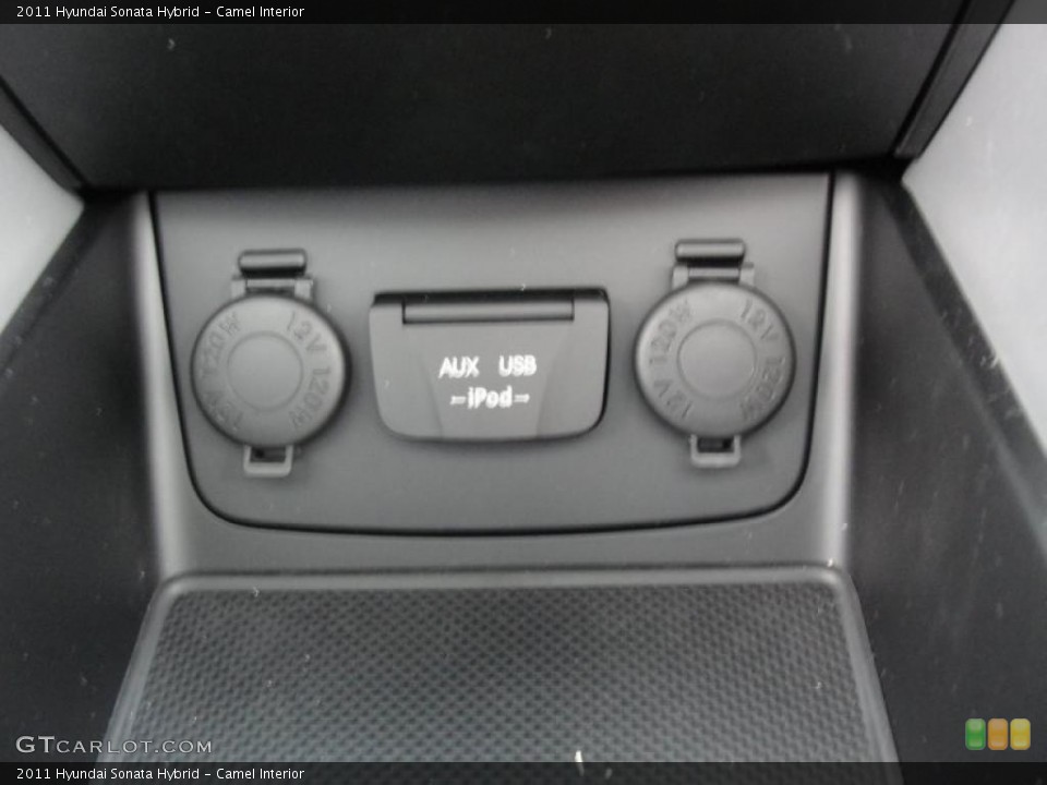 Camel Interior Controls for the 2011 Hyundai Sonata Hybrid #48477492