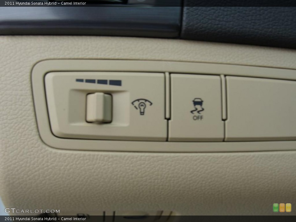 Camel Interior Controls for the 2011 Hyundai Sonata Hybrid #48477576
