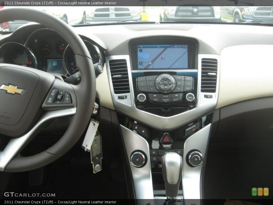Cocoa/Light Neutral Leather Interior Controls for the 2011 Chevrolet Cruze LTZ/RS #48478755