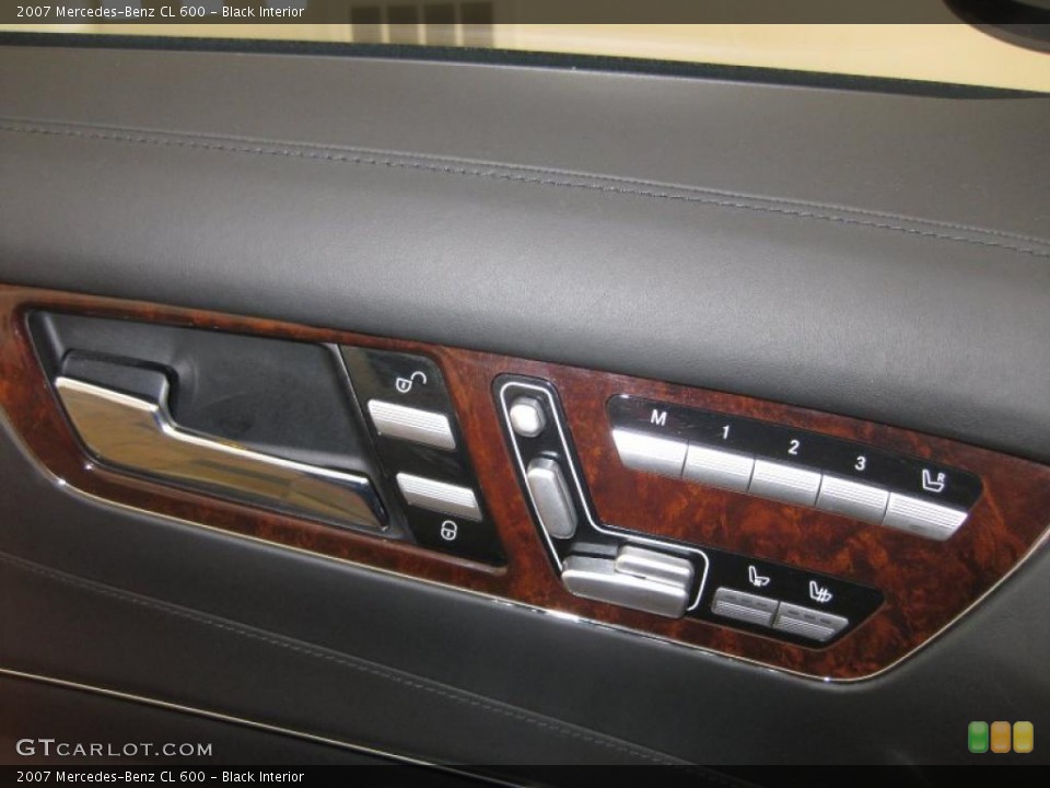 Black Interior Controls for the 2007 Mercedes-Benz CL 600 #48481302