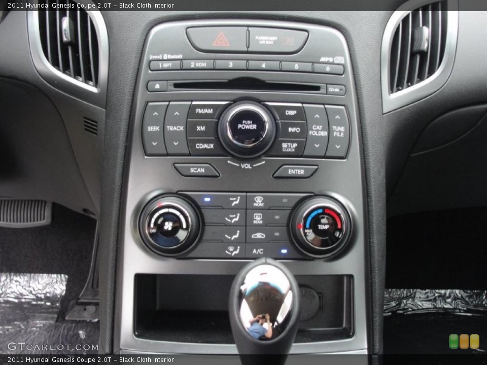 Black Cloth Interior Controls for the 2011 Hyundai Genesis Coupe 2.0T #48483819