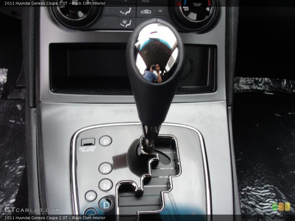 Black Cloth Interior Transmission for the 2011 Hyundai Genesis Coupe 2.0T #48483876