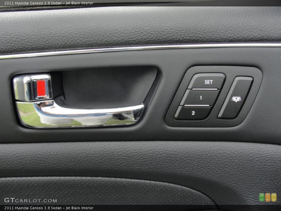Jet Black Interior Controls for the 2011 Hyundai Genesis 3.8 Sedan #48484290