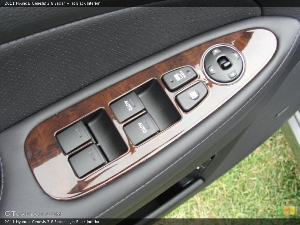 Jet Black Interior Controls for the 2011 Hyundai Genesis 3.8 Sedan #48484308
