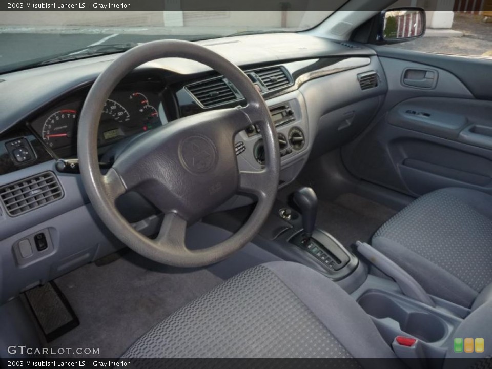 Gray Interior Photo for the 2003 Mitsubishi Lancer LS #48492193
