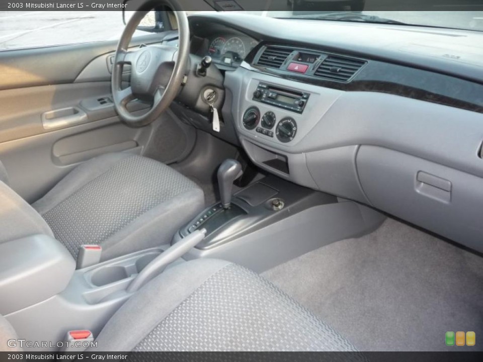 Gray Interior Photo for the 2003 Mitsubishi Lancer LS #48492205