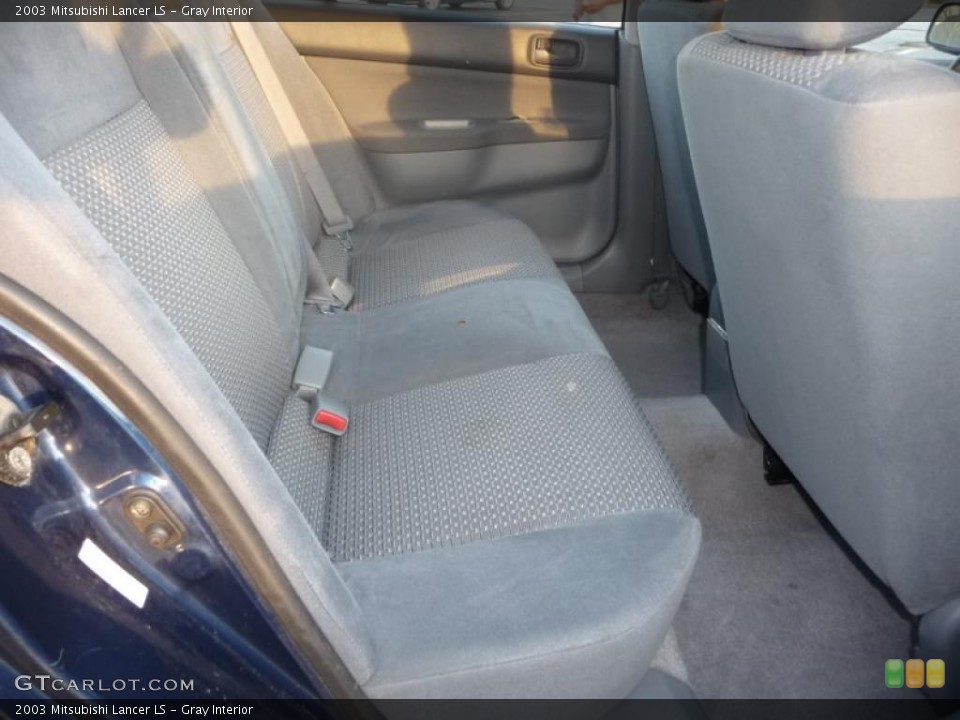 Gray Interior Photo for the 2003 Mitsubishi Lancer LS #48492217