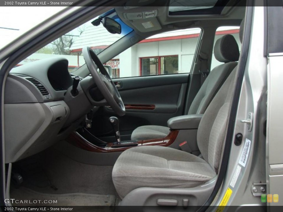 Stone Interior Photo for the 2002 Toyota Camry XLE #48493411