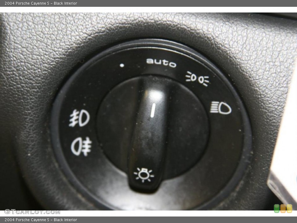 Black Interior Controls for the 2004 Porsche Cayenne S #48493921