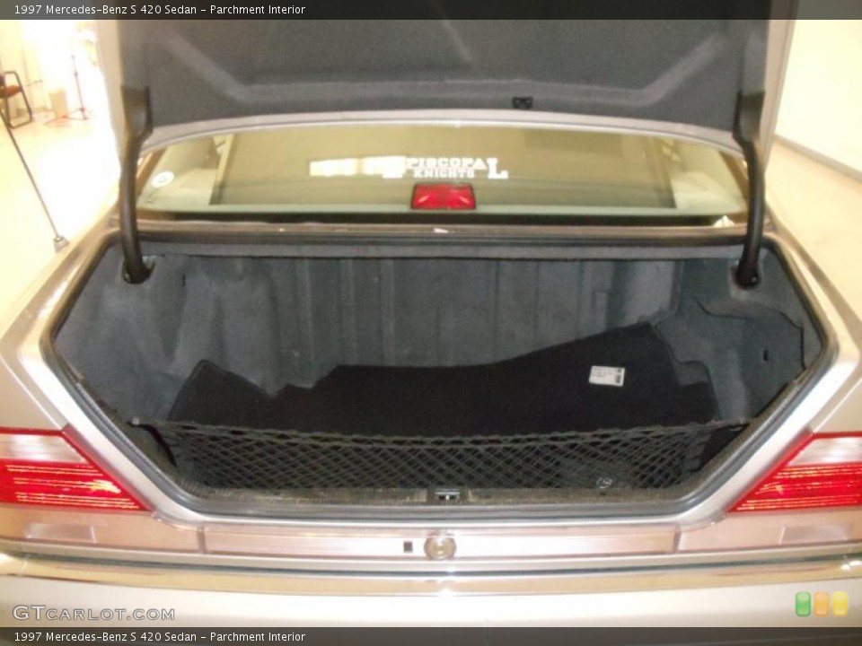 Parchment Interior Trunk for the 1997 Mercedes-Benz S 420 Sedan #48494746