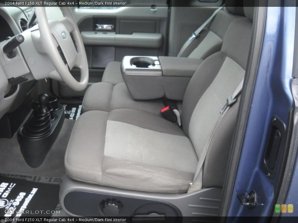 Medium/Dark Flint Interior Photo for the 2004 Ford F150 XLT Regular Cab 4x4 #48495994